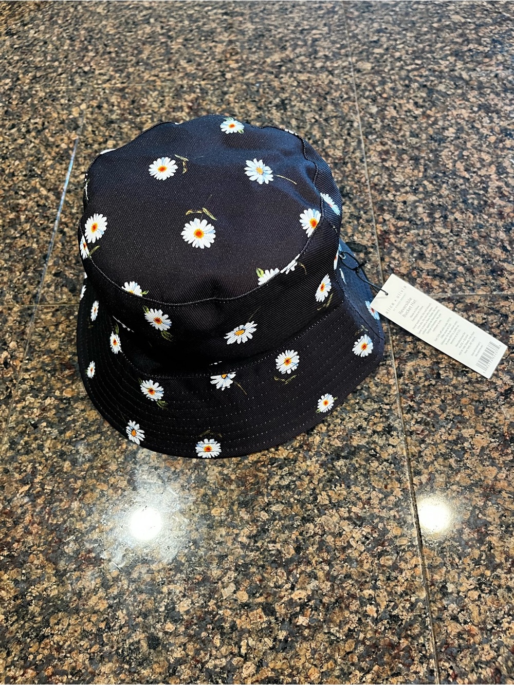 Alice - Olivia Reversible Black Daisy Print Bucket Hat